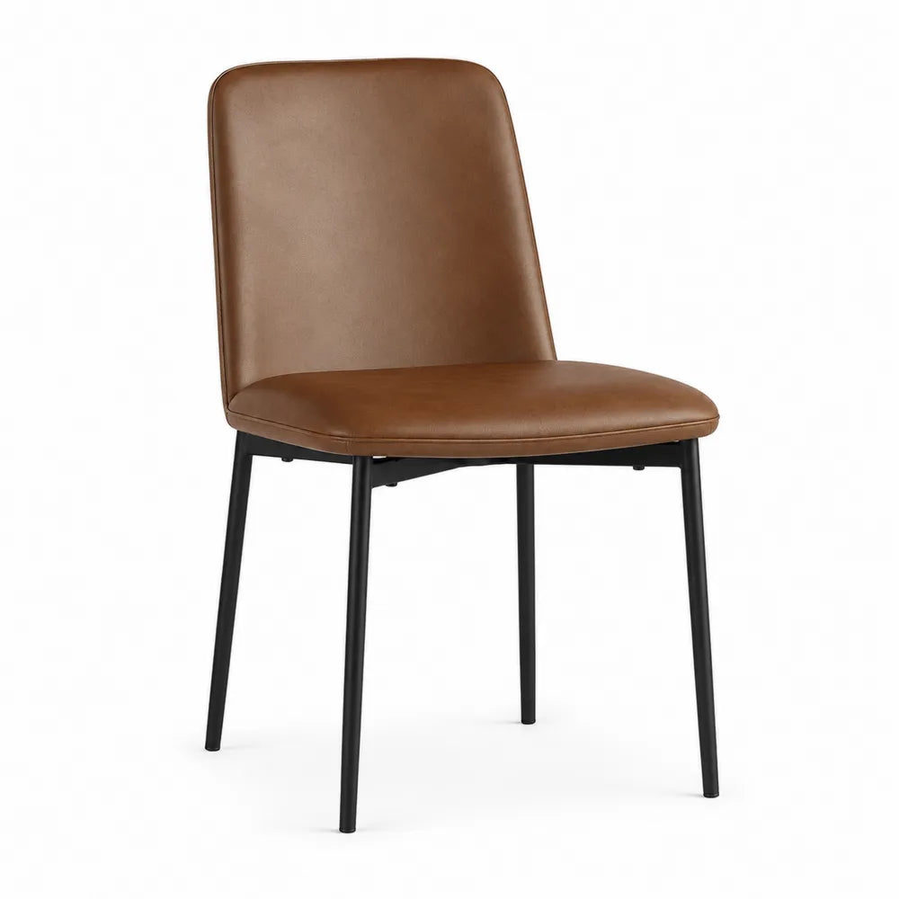 Silla de piel sintética marrón con estructura de acero