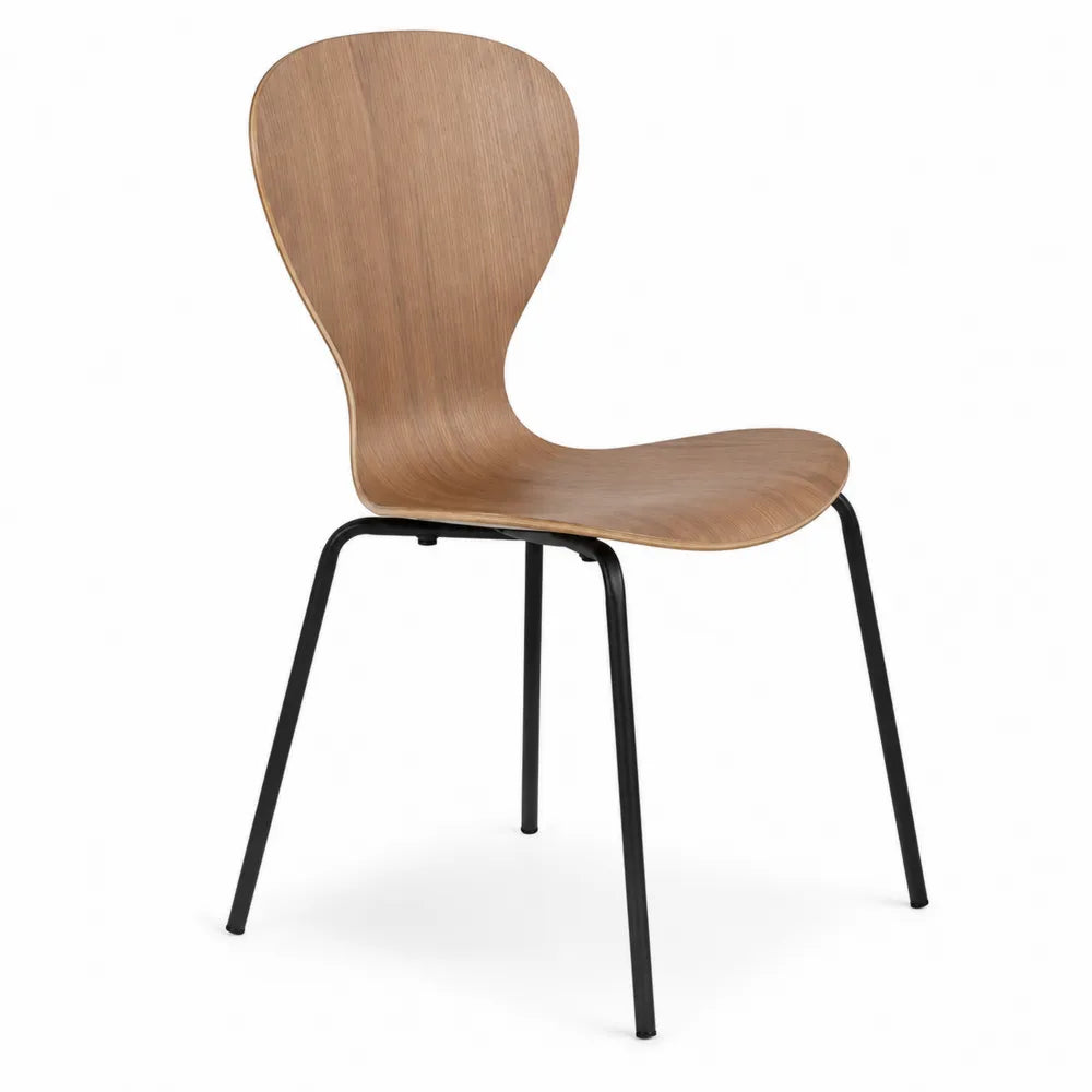 Silla de madera contrachapada con estructura de metal negro