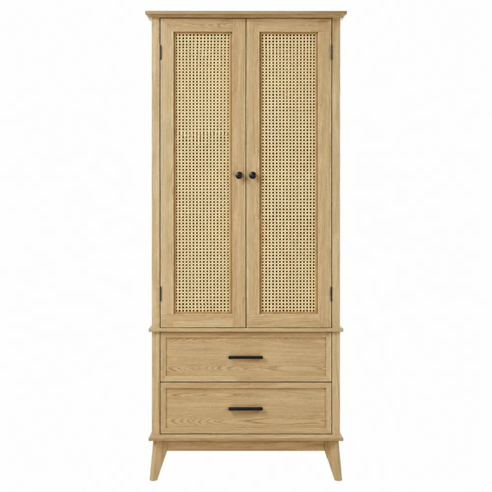 Armario de madera con puertas de ratán y cajones